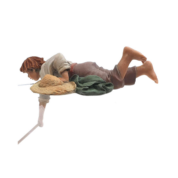 358-Figuras-de-Belén-Montserrat-Ribes-nino-tumbado-con-un-palo2-15cm