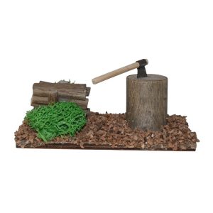 68438-complementos-para-belén-miniaturas-herramientas-tronco-con-hacha-8,5cm