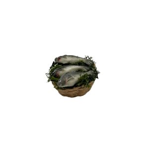 MC018-complementos-para-belen-alimentos-cesta-pescado-3,5x2cm