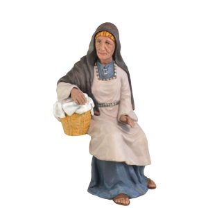 24031-Figuras-de-Belén-Gelen-anciana-sentada-con-cesto-de-ropa-24cm